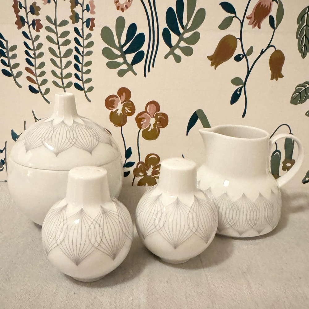 Vintage Rosenthal “Lotus Secunda” porcelain set by Bjørn Wiinblad